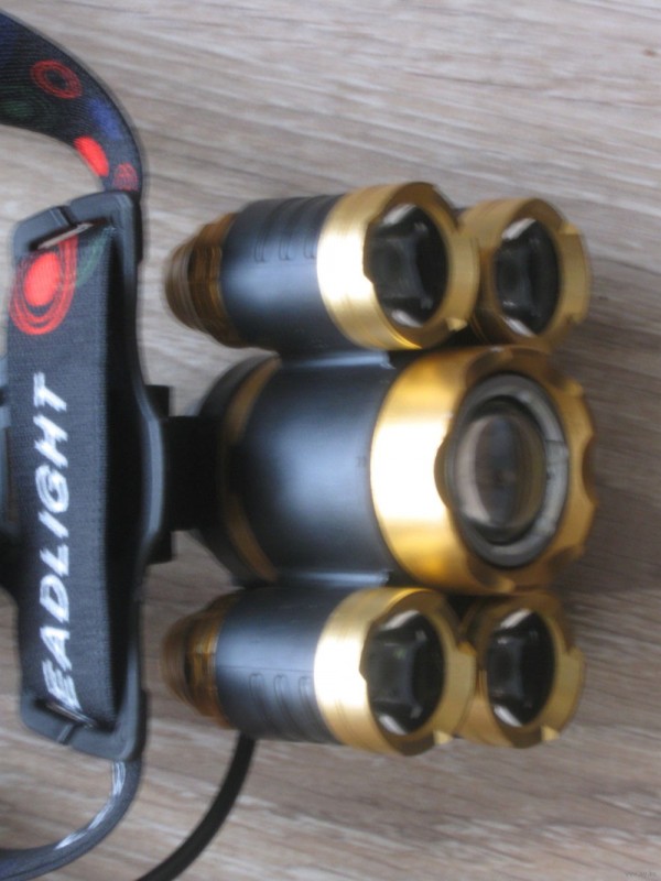 5028912786_2.jpg