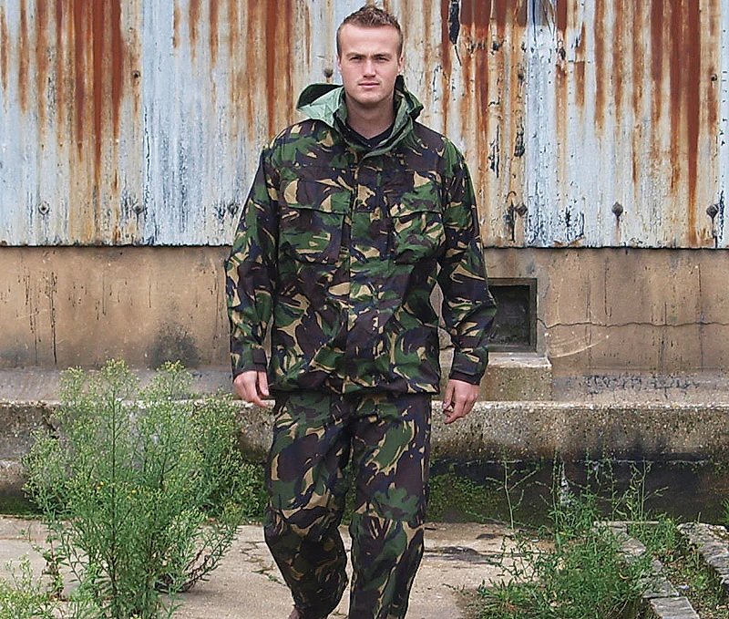 british_dpm_camo_gore-tex_suit_front_ab_5000x.jpg