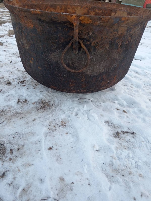 КАЗАН С РОДОВЫМ ЗНАКОМ МАЛЬЦОВ (5).jpg