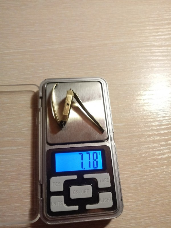 KhDe9A5GYC4.jpg