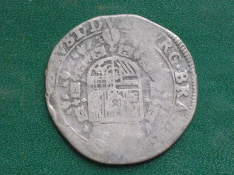 5023455940_1.jpg